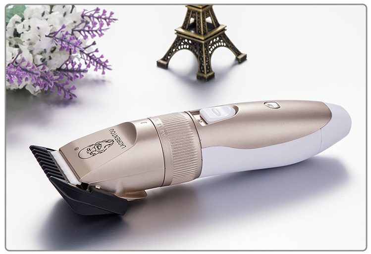 A49USB zastrihávač vlasov pre domácnosť