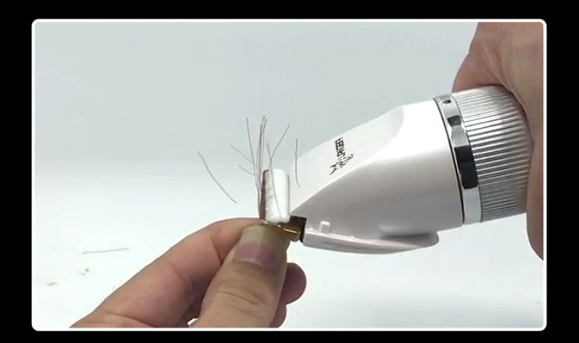 P67 Akumulátorový strojček na strihanie zvierat